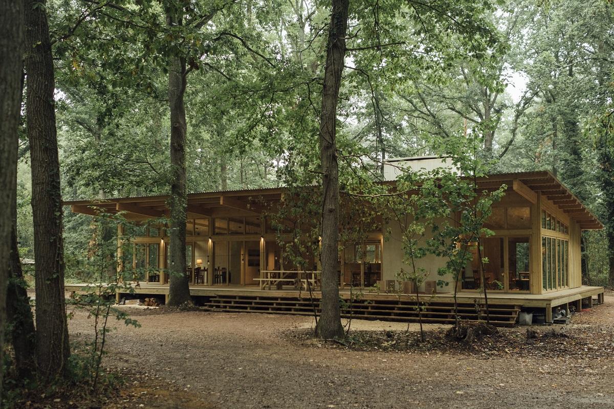 Your seminar in the green - Between forest and cabins