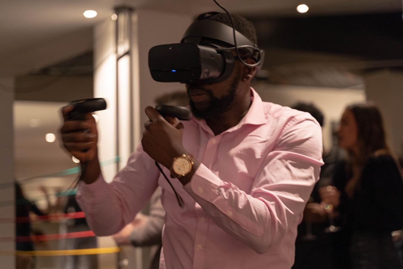 Virtual Reality Team Building in a Parisian VR Loft