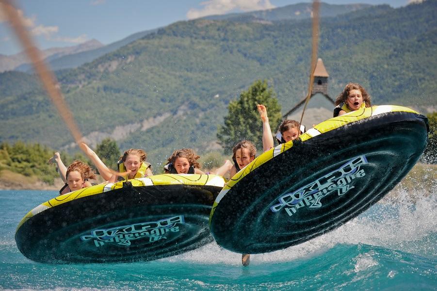 Water Skiing - Wake Surfing - Towed Boats in Serre-Ponçon