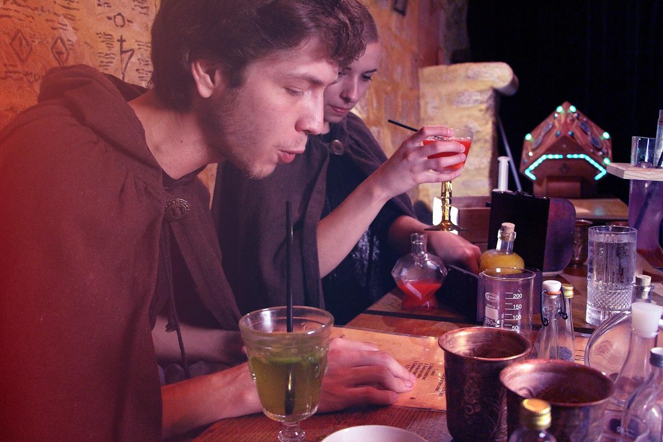 Potions & Co - Theatrical Escape Game creating cocktails
