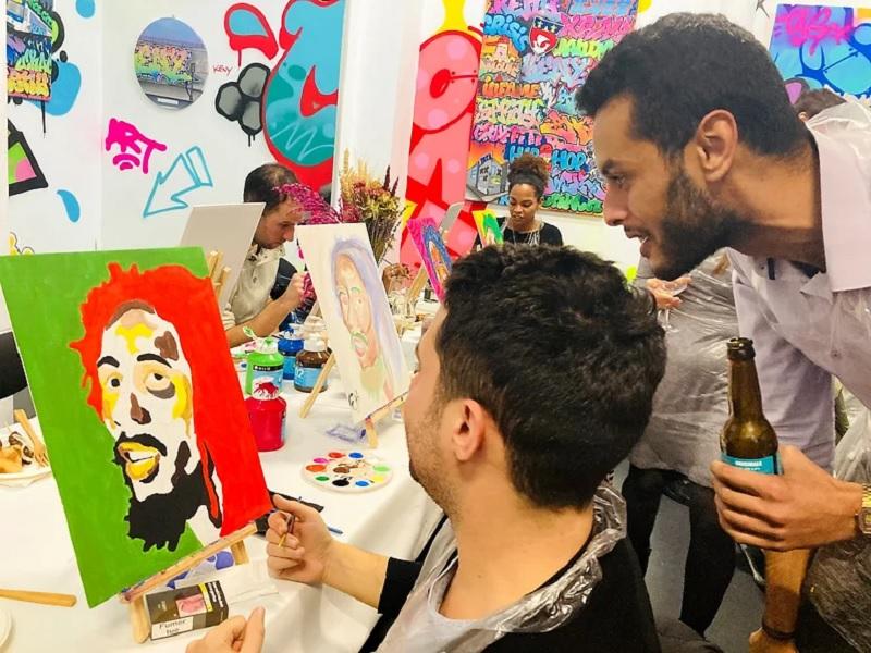 Drink & Paint - Artistic Team Building in Paris