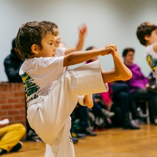 Cours de Capoeira Enfants-Ados (à l'unité) - thumbnail