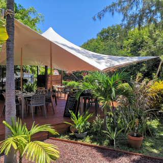Restaurant "vert" au sein d'un jardin tropical cosy - La Saline - thumbnail