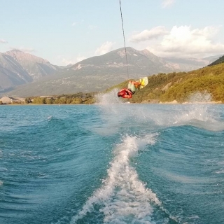 Water skiing / Wake boarding / Mono in Savines (amateurs & advanced) - thumbnail