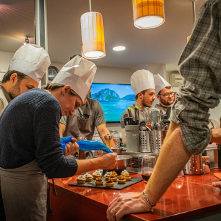 Atelier de cuisine - Team Building "Top Chef" à Nantes - thumbnail