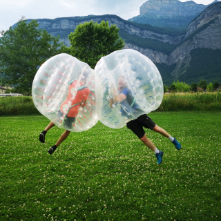 Bubble foot, vivez des matchs de football déjantés en Isère
