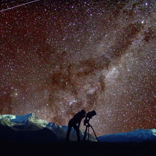 Observation du ciel étoilé au télescope - thumbnail