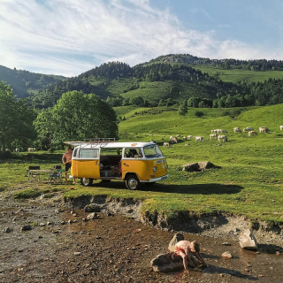 Van rental by the day with roadtrip in the Pyrenees