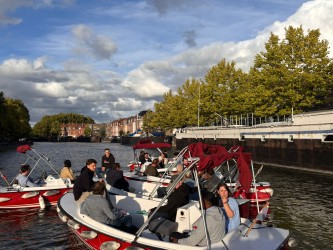 Deloitte - Team Building & Soirée festivephotos-deloitte-chasse-au-tresor-nautique-1-68bd9bcf1ef49562056015.jpg