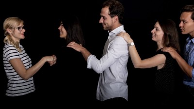 Séminaire résidentiel multi-activités - Loiret & Haentjens Sucrejournee-team-building-seminaire-dans-le-noir-paris-entreprise-whereez-2-695964928f6a3815485678.jpg