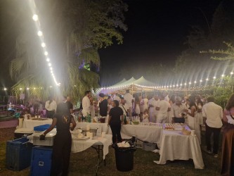 Soirée blanche au Jardin d'Eden - JHPwhatsapp-image-2025-12-23-at-11-37-26-69536e834e2fd702107141.jpg