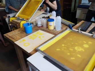 wood-screen-printing-workshop-game-board-making-3