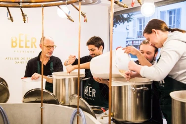 beer-brewing-workshop-in-paris-2