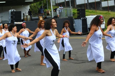 maloya-dance-workshop-dance-classes-in-boucan-canot-1