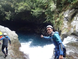 family-canyoning-in-langevin-grand-galet-1