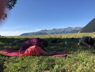 group-yoga-courses-in-savoie-during-the-summer-2