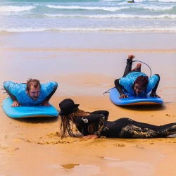 surfing-initiation-course-team-building-surf-in-biscarosse-6