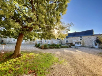 eco-domaine-du-chalonge-22ha-park-and-family-estate-1