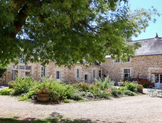 eco-domaine-du-chalonge-22ha-park-and-family-estate-4