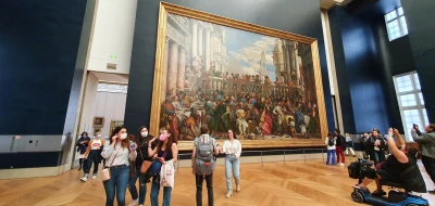 investigation-at-the-louvre-museum-cultural-team-building-2