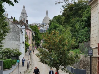 enquete-culturelle-a-montmartre-la-muse-de-la-butte-3