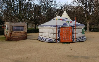 escape-game-in-a-yurt-or-tipi-1