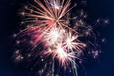 fireworks-in-the-paris-region-1