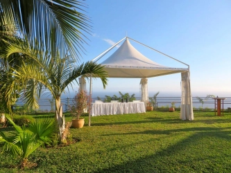 event-garden-with-ocean-view-saint-leu-4