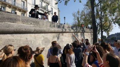 treasure-hunt-on-the-ile-saint-louis-arsene-lupins-last-secret-2