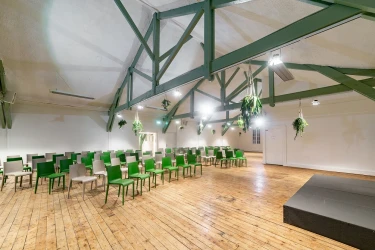 event-loft-just-a-stones-throw-from-the-stade-de-france-r-3