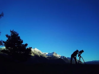 observation-of-the-starry-sky-through-a-telescope-3