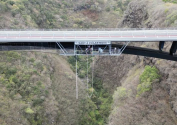 bungee-jumping-in-saint-leu-3