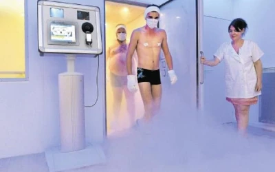 cryotherapy-session-cold-treatment-1