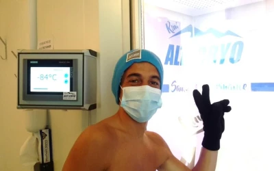 cryotherapy-session-cold-treatment-2