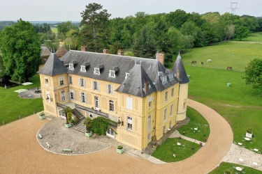 a-chic-country-style-stay-in-the-countryside-chateau-de-vaugrigneuse-91-4