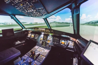 seminar-at-a-flight-simulator-centre-cagnes-2