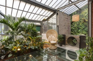 seminar-at-woom-paris-loft-glass-roof-and-garden-10