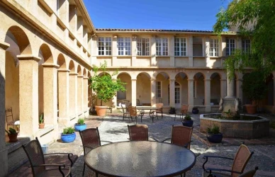 residential-seminar-in-a-private-monastery-in-haute-provence-1