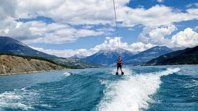 water-ski-wake-board-wake-surf-at-baie-st-michel-nautic-b-1