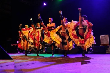 cabaret-evening-french-cancan-in-reunion-island-1