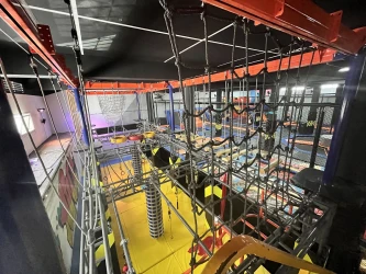 team-building-at-the-trampoline-park-in-saint-denis-7