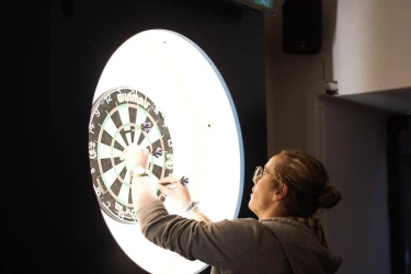 connected-darts-tournament-in-paris-1