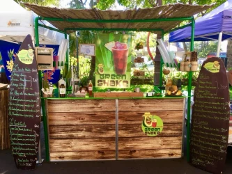 a-bar-with-fresh-fruit-juices-for-your-event-6