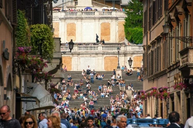 an-outdoor-escape-game-in-the-streets-of-lyon-1