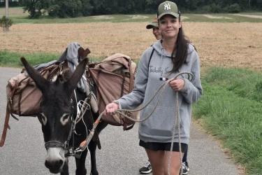 a-rally-between-teams-accompanied-by-donkeys-1