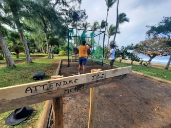 an-axe-throwing-stand-at-your-event-5