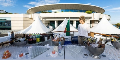 un-yacht-pour-accueillir-votre-evenement-repas-dj-5