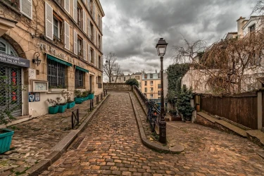 visit-in-the-footsteps-of-the-famous-painters-of-montmartre-2