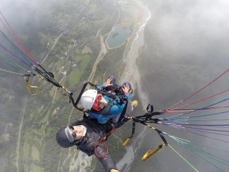 tandem-paragliding-flight-in-summer-champsaur-1