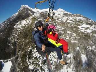 tandem-paragliding-flight-in-summer-champsaur-3